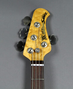 music_man_sabre_classic_front_neck Vista frontale paletta Music Man Sabre Classic