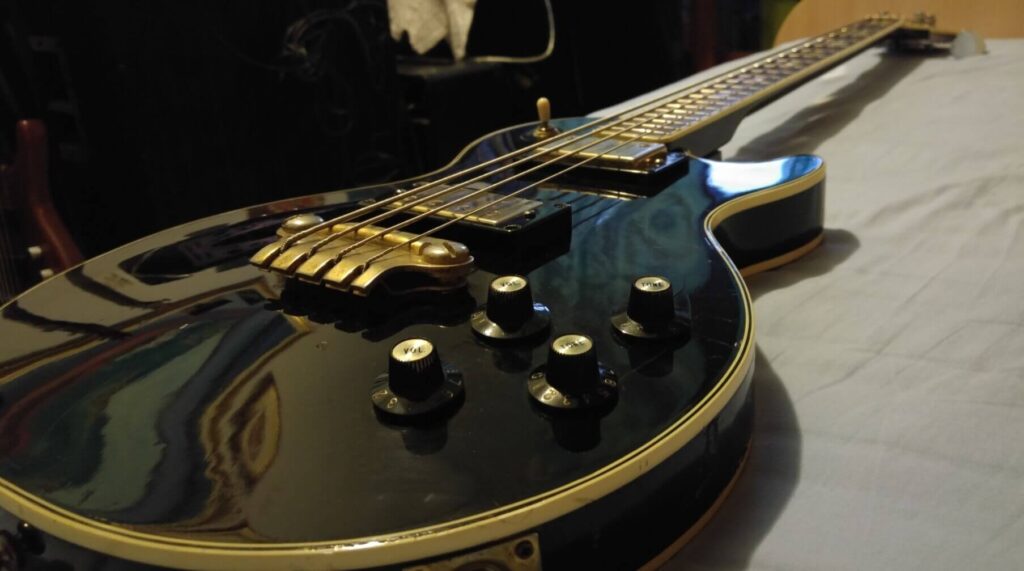 Ibanez 2350b Pickup e controlli