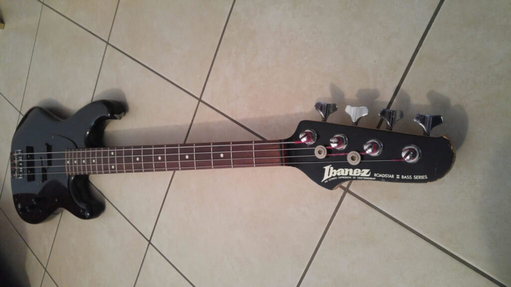 Vista frontale manico Ibanez Roadstar II RB650
